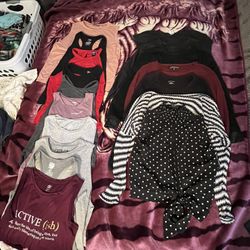 HUGE LADIES CLOTHING LOT