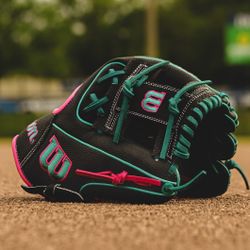 Wilson A2000 Gloves BRAND NEW WITH TAGS!