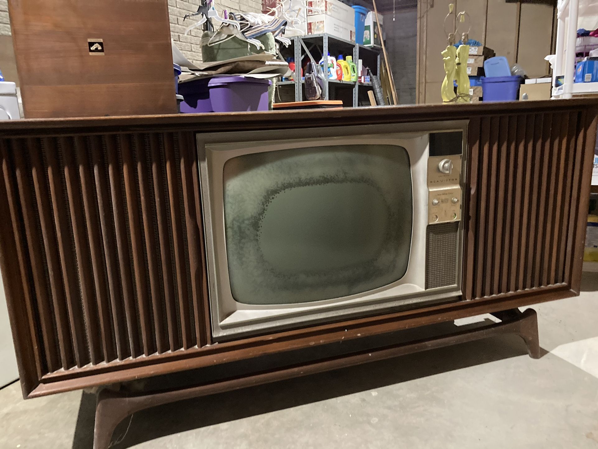 RCA Victor New Vista TV/Stereo/Radio Console