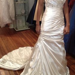 Demetrios Strapless Wedding Dress (size 2)!