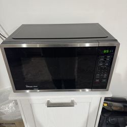 Magic Chef Microwave 