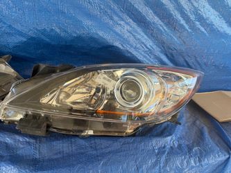 Mazda 2011-2013 headlights