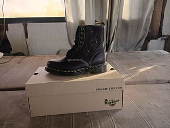 Dr. Air Ware Martens shoes