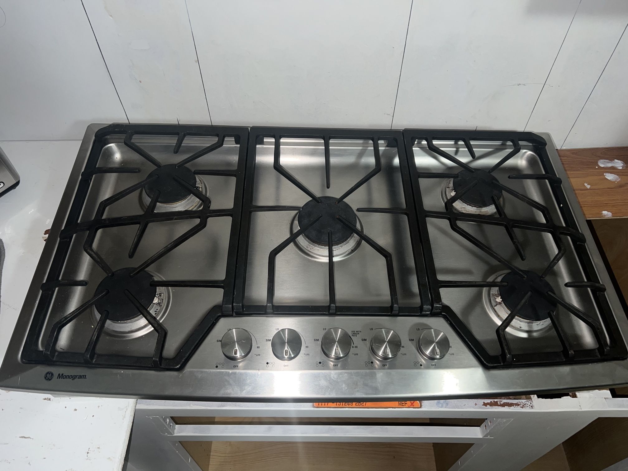 GE Gas Cooktop 36”