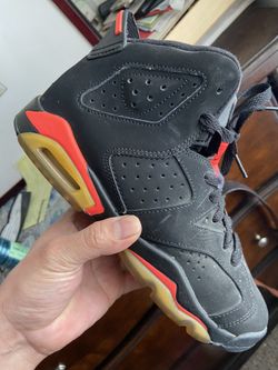 Jordan 6s Size 5.5Y