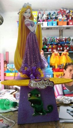Rapuzel center pieces