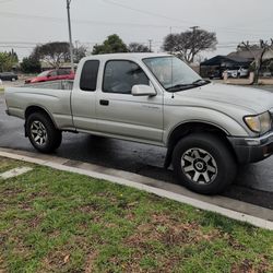 2000 Toyota Tacoma