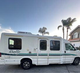 1996’ winnebago Rialta selling cheap price is firm