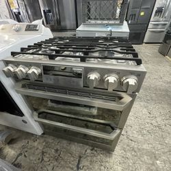 LG Signature 30” Slide In Dual Fuel Range In Stainless Steel