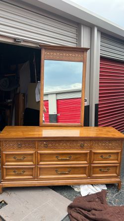 Vintage Mid-Century Neoclassical French Style Dresser with mirror solid oak wood  L66”*D19”*H31”(address in description)  👇delivery 🚚 available with