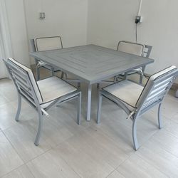 Outdoor table And chair set 