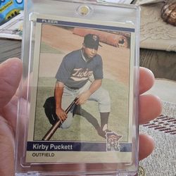 Kirby Puckett '84 Fleer Update Rookie Baseball Card 