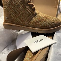 Brand New UGGS 6 Big Kids