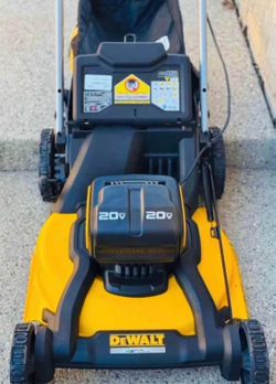 20V MAX 21 in. Brushless Cordless Battery Powered Self Propelled Lawn Mower (Tool Only)