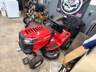 Lawnmower and trailer
