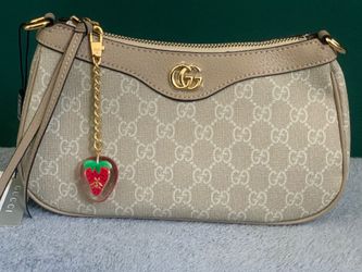 Gucci Ophidia White GG Canvas with Strawberry Charm
