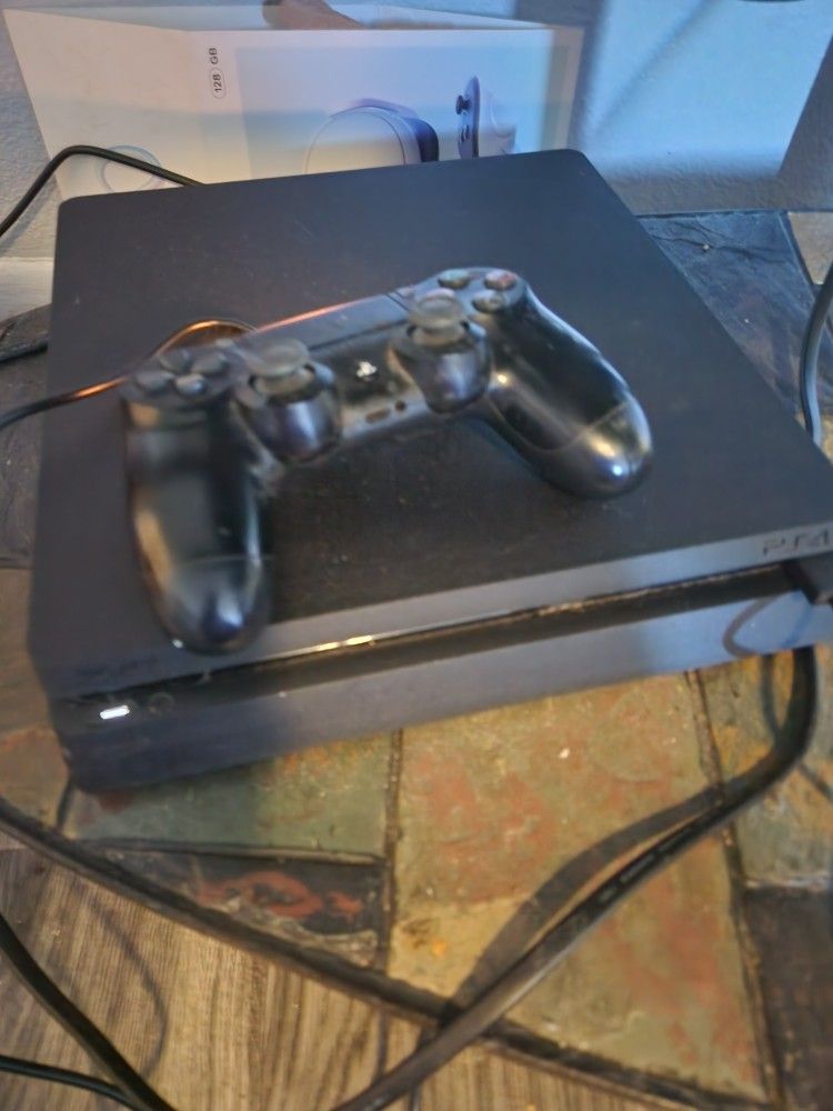 Ps4 With Controller 90 Bucks
