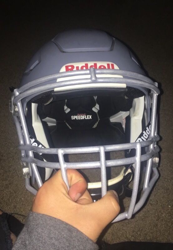 Riddle speed flex football helmet/w used Oakley visor