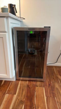 EUHOMY Beverage Refrigerator / Drink Fridge – Glass Door Mini Cooler