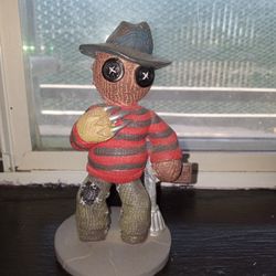 Spooky Decorations, Freddy Krueger, Black Cat, Marilyn Monroe