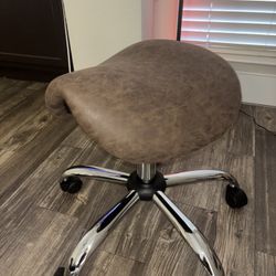 BRAND NEW SADDLE STOOL ADJUSTABLE 