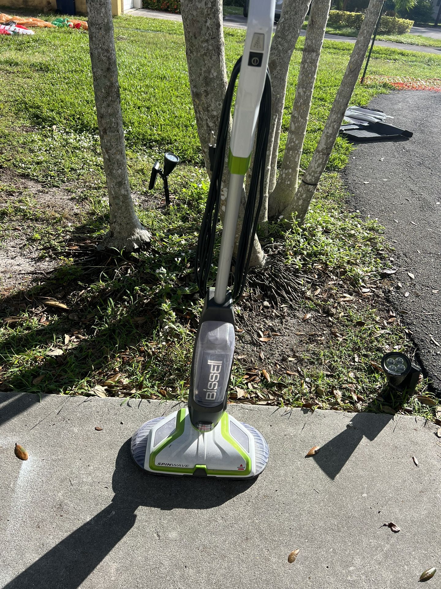 Bissell Spin wave Floor Finishing Machine