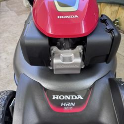 BRAND NEW LAWNMOWER HONDA HRN-216 WITH BLADE CONTROL SYSTEM- YOU CAN STOP OR ENGAGE BLADE WHEN YOU NEED IT . IT IS ALSO GREAT SAFETY FEATURE. THE LAWN