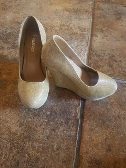 wedges brand new size 6
