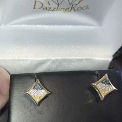 10k Gold / Natural Diamond Earrings