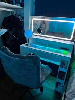 Beautiful Brand New Vanity
