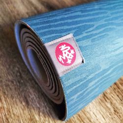 Manduka eKO Premium Yoga Mat – Non Slip Natural Rubber – Clean – High Quality