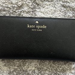 KATE SPADE New York Cedar Street Bifold Stacy Wallet in Black