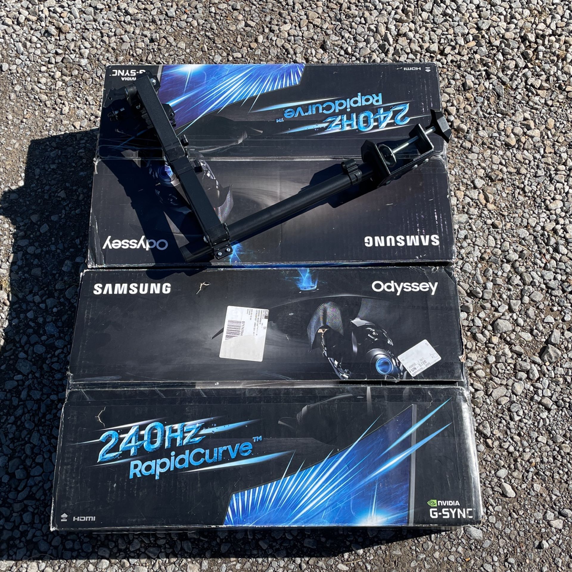 2x Samsung G5 240hz Monitor