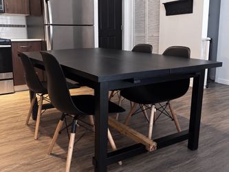 Black Extendable Dining Table + 4 Chairs