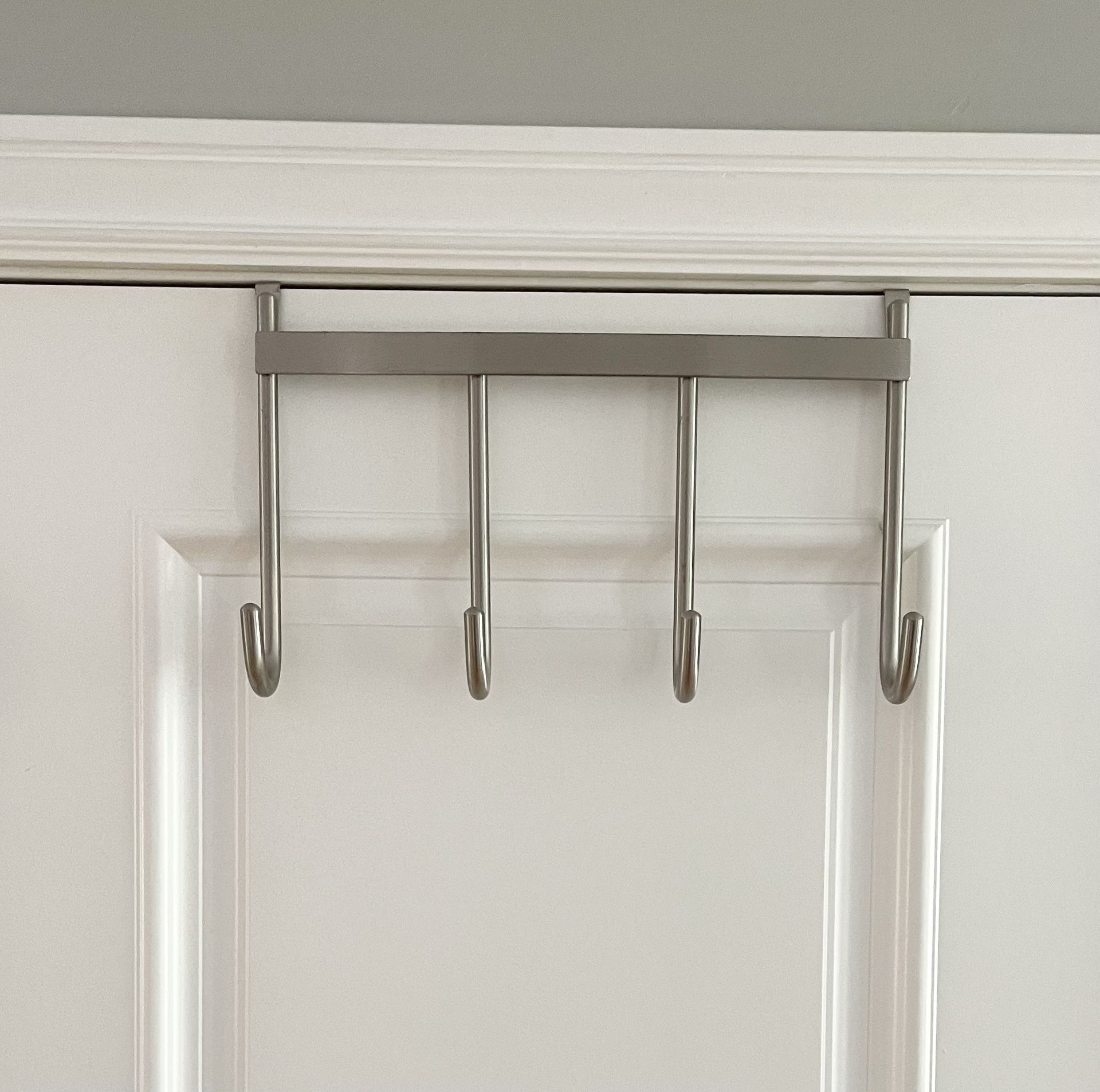 Over The Door Hanger With 4 Hooks For Clothes Or Towel 