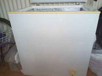 Deep Freezer 180 Or Best Offer