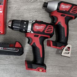 Drills Milwaukee , Impast drills , battery  3.0