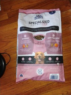 Natural Balance Specialized Nutrition Sensitive Skin & Stomach Salmon & Oatmeal Formula Dry Dog Food, 22 lbs.