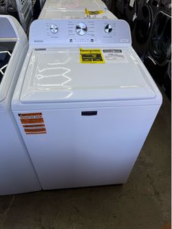 New open box Maytag 4.2 cu. ft. Top Load Washer in White with Deep Fill Option and Power Agitator