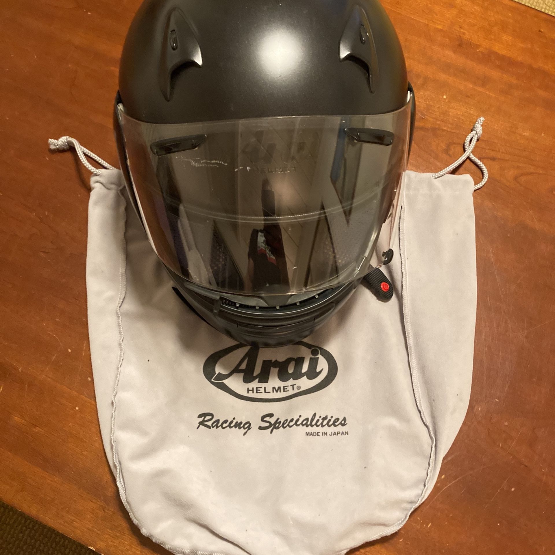 Arai Quantum II Size Medium $100