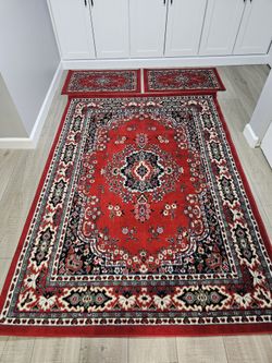Area Rug +2 Runners
