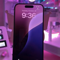 Unlocked iPhone 15 Pro Natural titanium