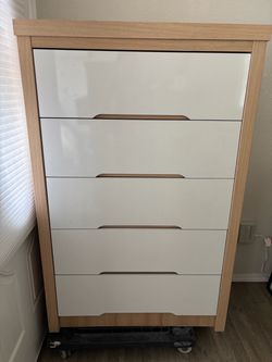 IKEA 5 Drawer Dresser 55” Tall x 35” Wide x 20” Deep MPU In Rio Rancho Cash Only FCFS Read Below