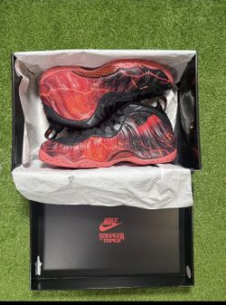 Stranger Things x Nike Air Foamposite Size 8.5, 11, and 12 Men’s – Glow in the Dark