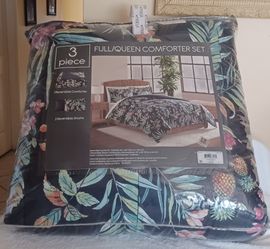 3 Piece Queen Comforter Set