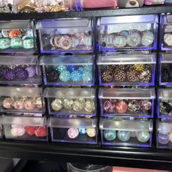 Organizer with fancy beads
