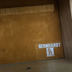 Bernhardt Dining Table + 6 Chairs – Solid Wood – Excellent Condition 