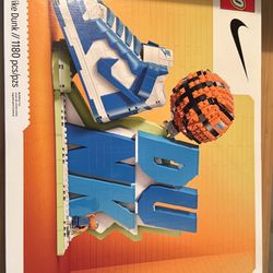 LEGO Set 43008 – 1180 Pieces – Great Condition