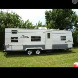 Crossroads zinger 28 Foot long sleeps 5 comfortably