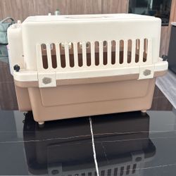 Crate / Kennel